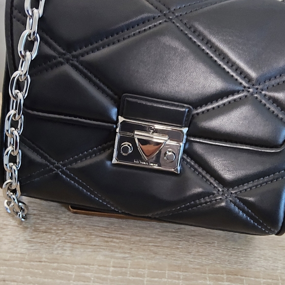 NWT Micheal Kors Serena Flap Purse - Picture 6 of 8